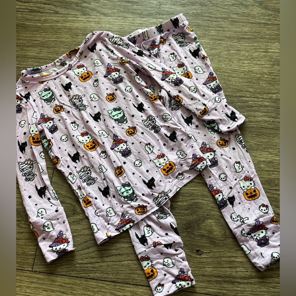 Posh Peanut Hello Kitty Monsters PJ-2T